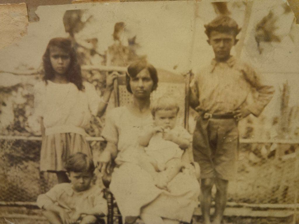 Gonsalves family